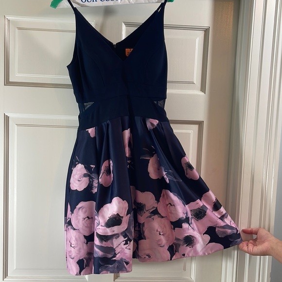 Xscape Dresses & Skirts - Xscape navy and pink dress worn once